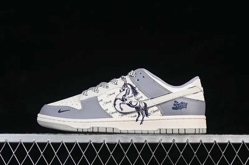 All categories Nk SB Dunk Series Nk SB Dunk Low High-end customized low-top sneakers Nike SB Dunk Low Limited to the Year of the Horse Luma Anniversary high-end customized low-top casual sneakers SD6888-109